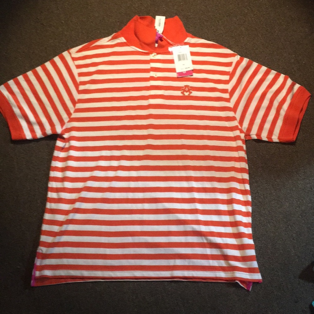 Akademiks 2XL shirt